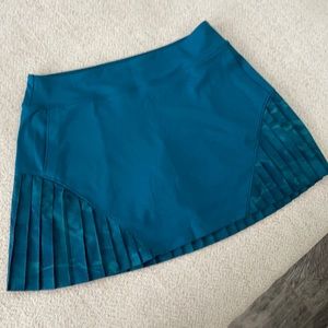 NWOT Under Armor tennis skirt